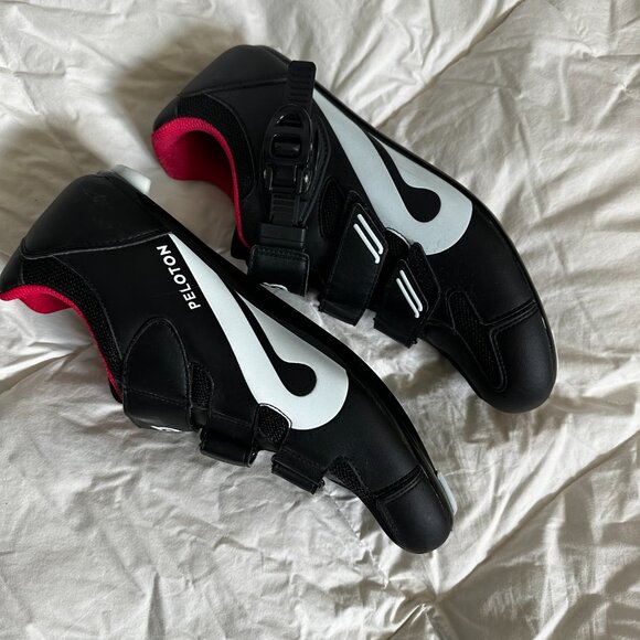Peloton bike shoes size 41 - Picture 2 of 5